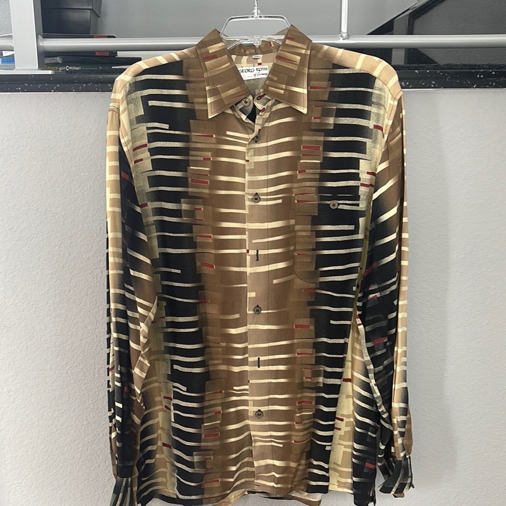 Georg Roth of Germany men’s shirt size L 41/42